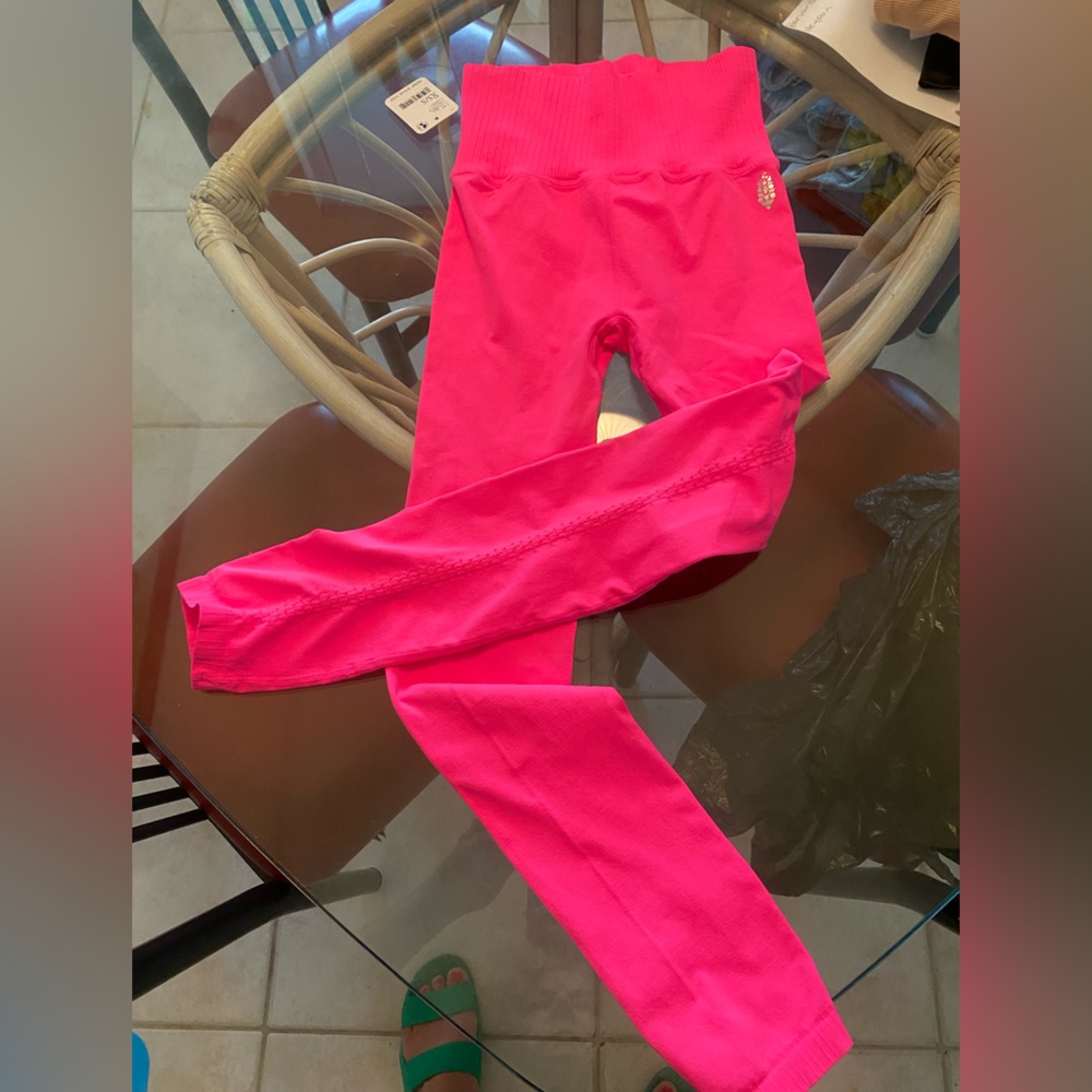 COPY - NWT FREE PEOPLE MOVEMENT LEGGINGS SIZE XS/S